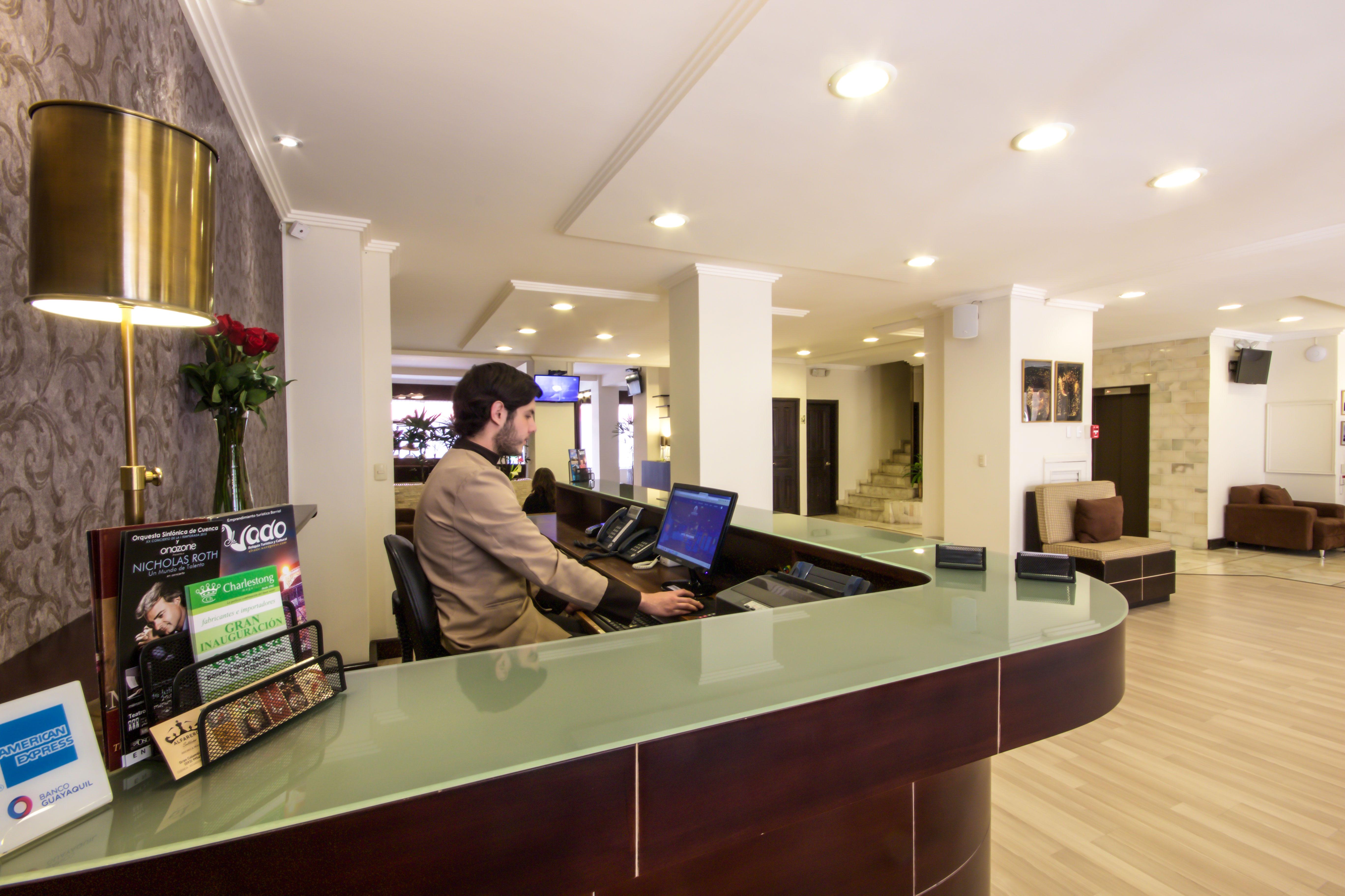 Hotel Presidente كوينكا المظهر الخارجي الصورة