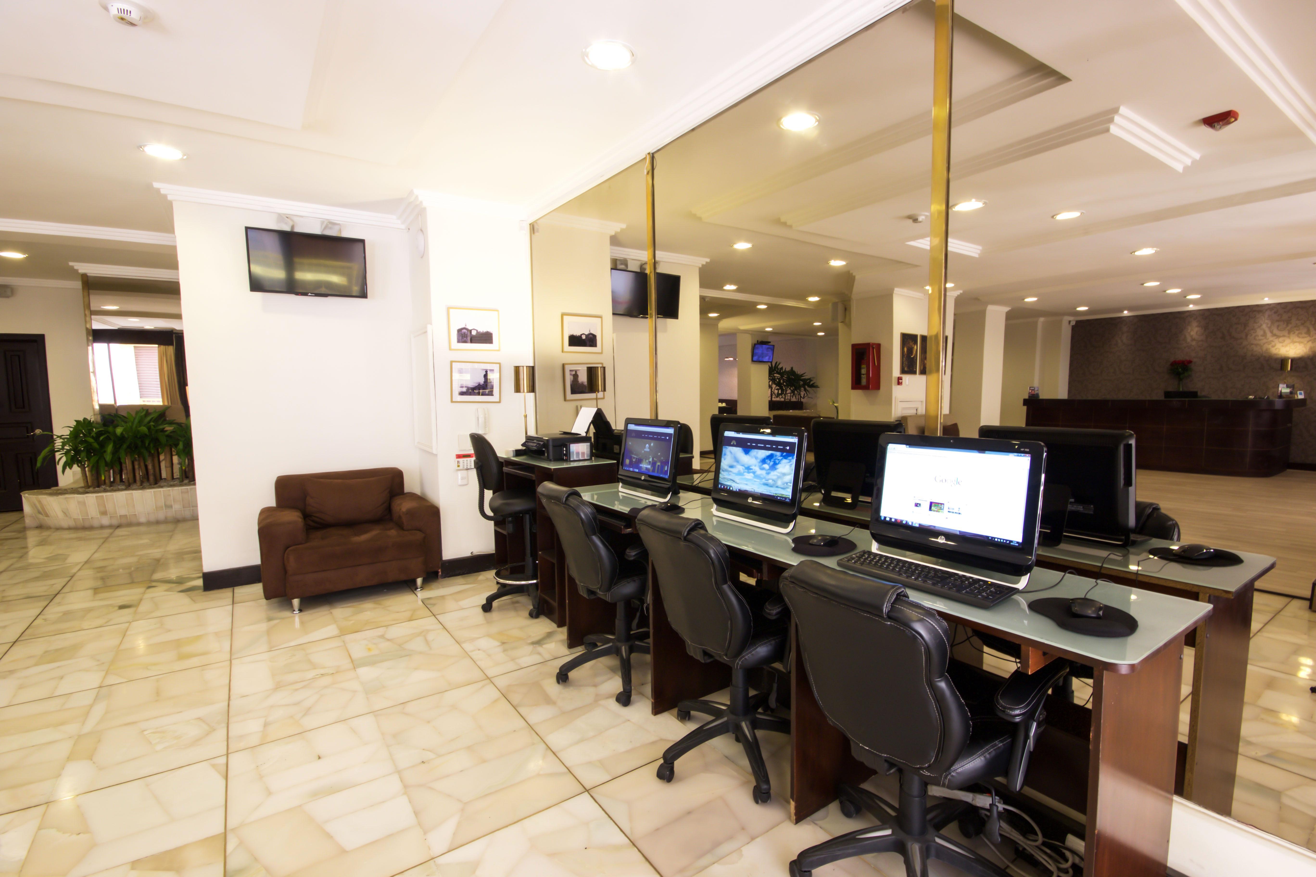 Hotel Presidente كوينكا المظهر الخارجي الصورة