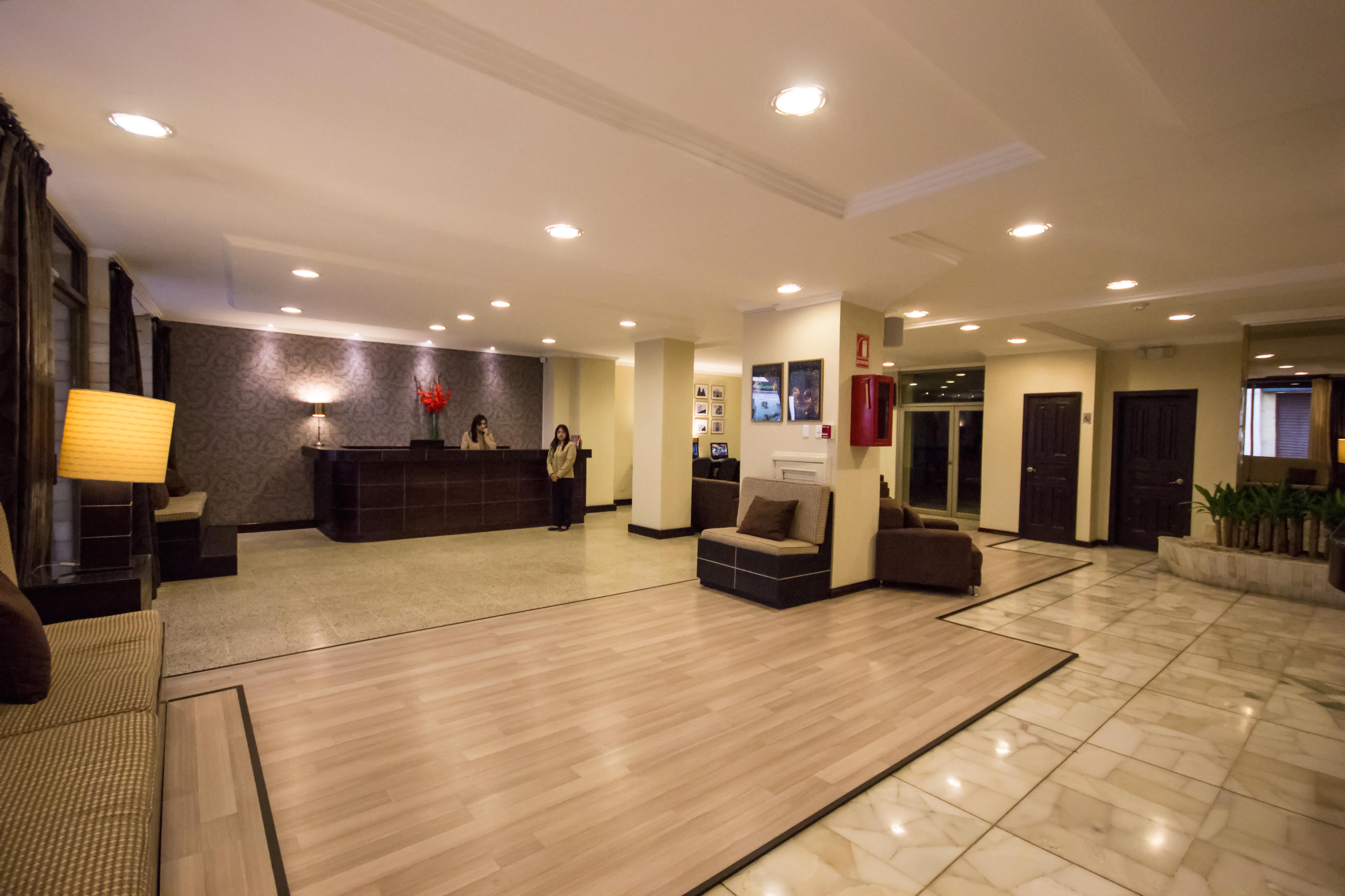 Hotel Presidente كوينكا المظهر الخارجي الصورة