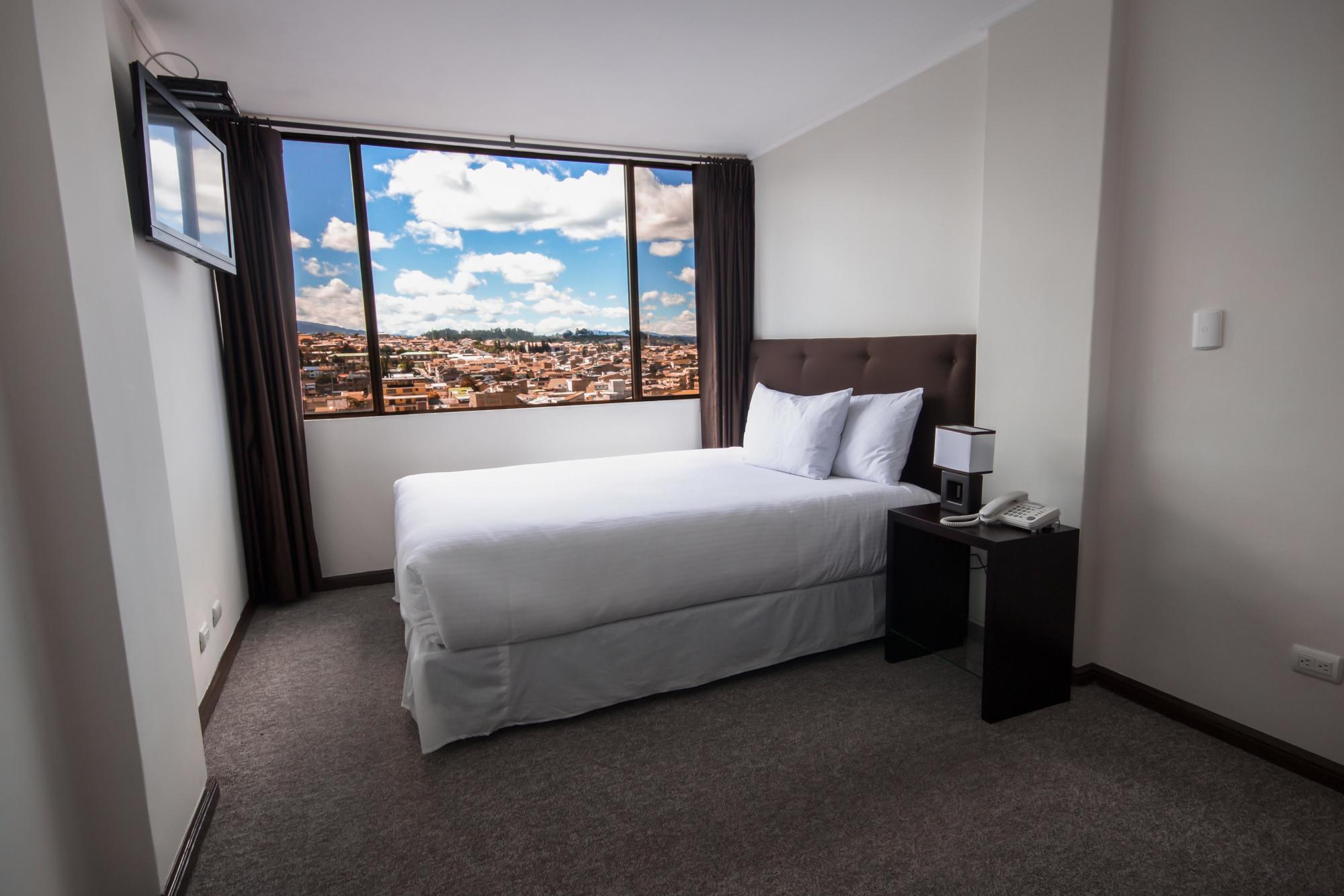 Hotel Presidente كوينكا المظهر الخارجي الصورة