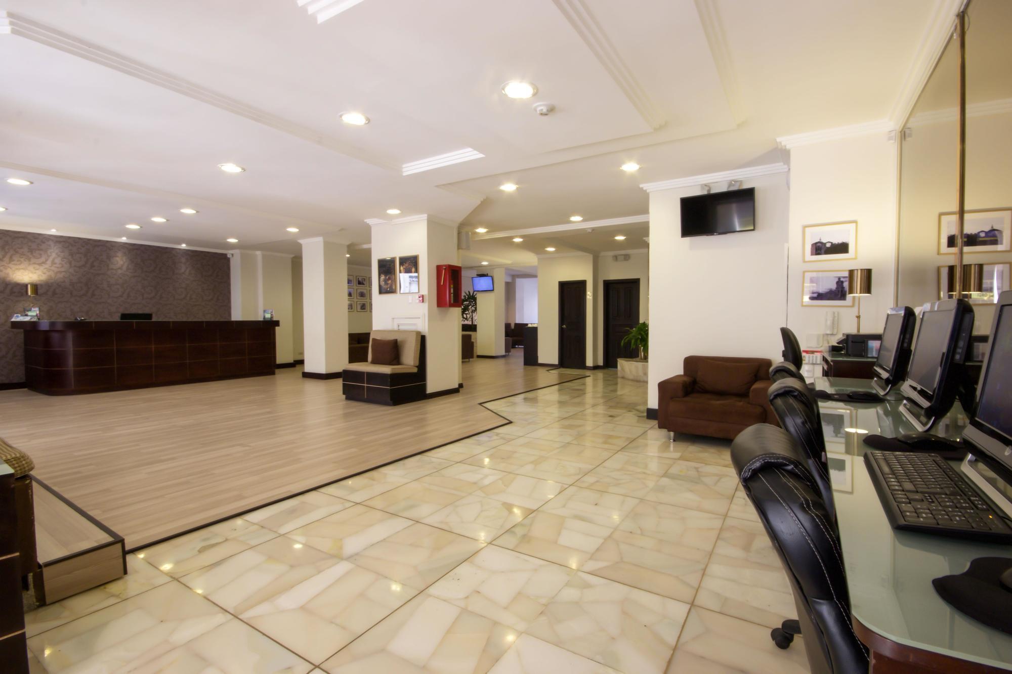 Hotel Presidente كوينكا المظهر الخارجي الصورة