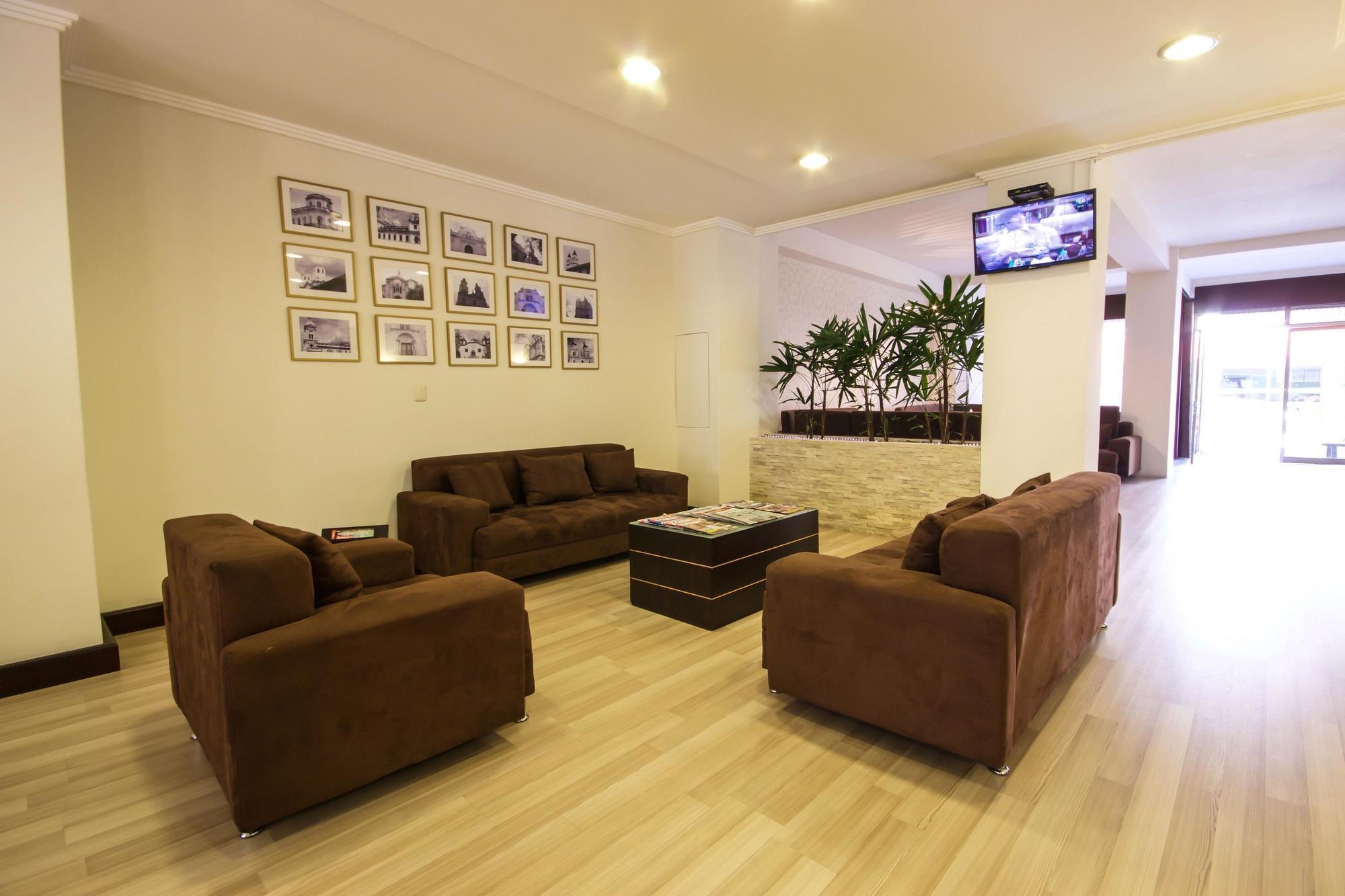 Hotel Presidente كوينكا المظهر الخارجي الصورة