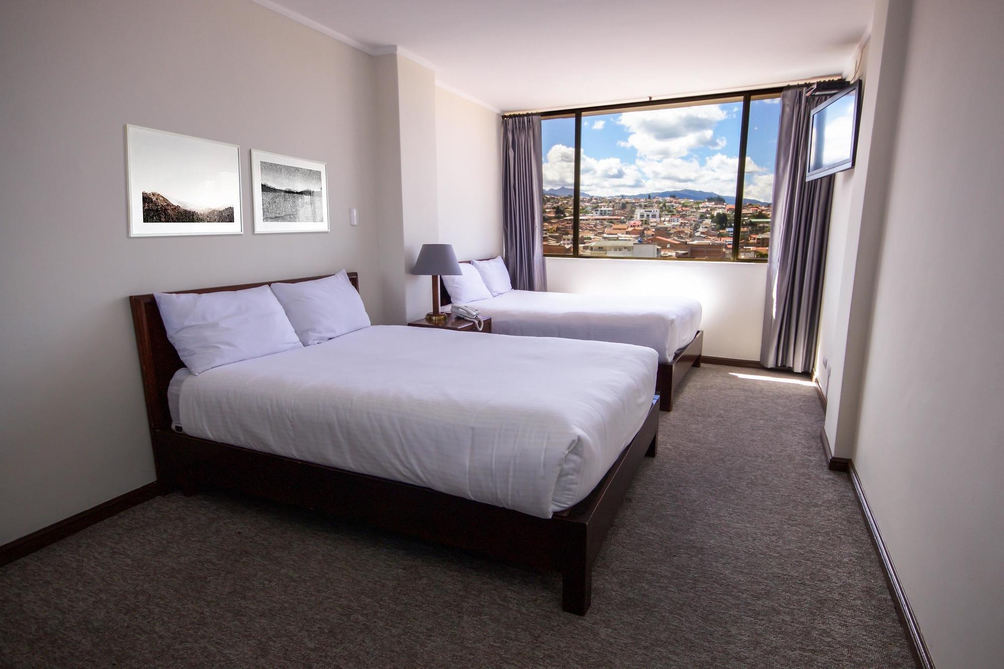 Hotel Presidente كوينكا المظهر الخارجي الصورة