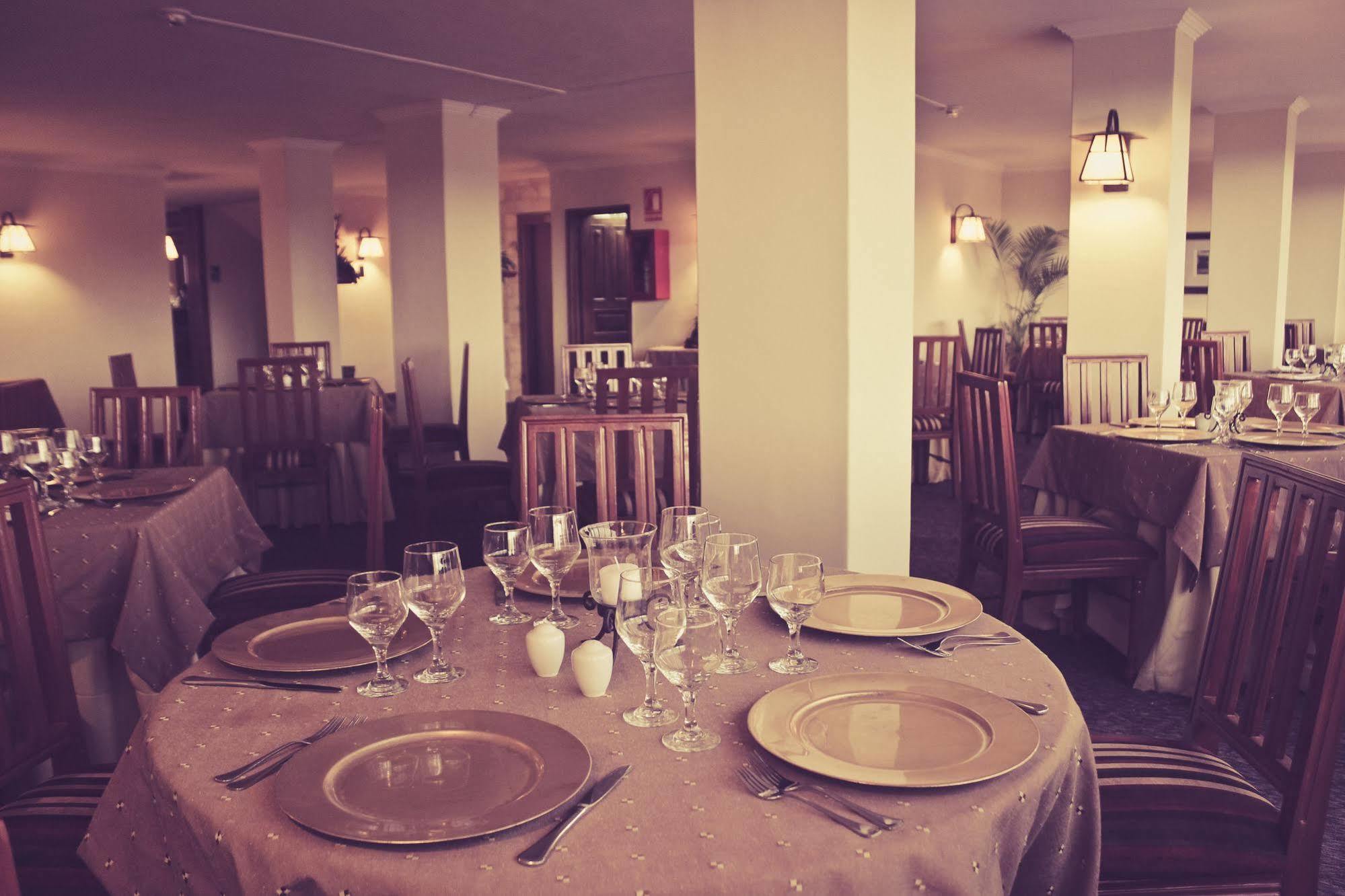 Hotel Presidente كوينكا المظهر الخارجي الصورة