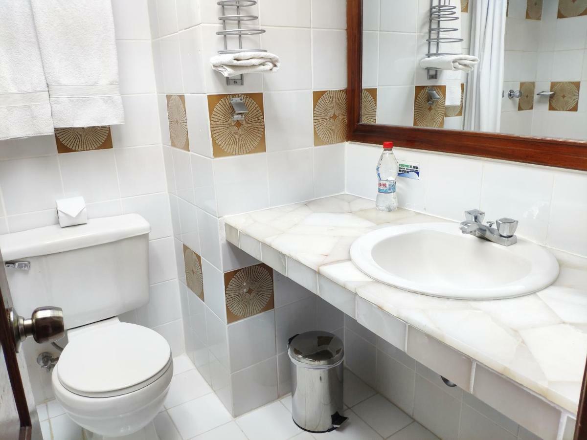 Hotel Presidente كوينكا المظهر الخارجي الصورة