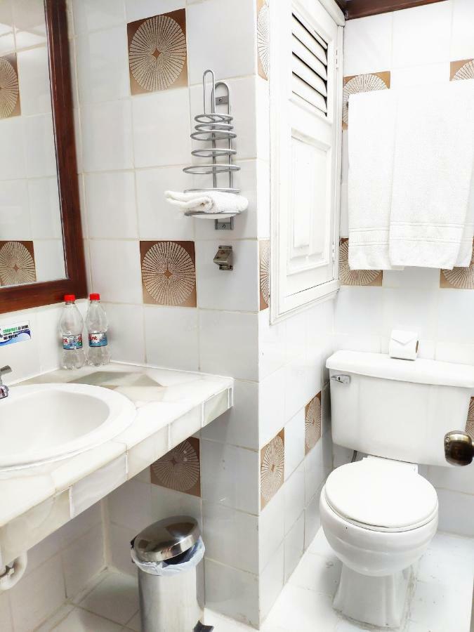 Hotel Presidente كوينكا المظهر الخارجي الصورة